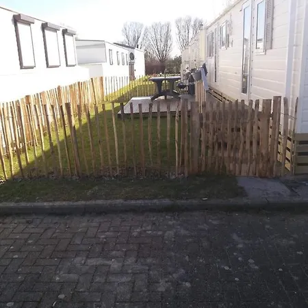 펜션 Luxe Vakantiechalet Met Omheinde Tuin 6pers *