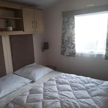 Luxe Vakantiechalet Met Omheinde Tuin 6pers 브레데네